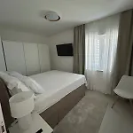 Vala * Ploce (Dubrovnik-Neretva)