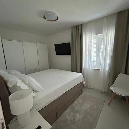 Vala * Ploce (Dubrovnik-Neretva)